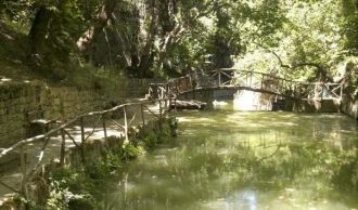 До нашего времени дошли только некрополь