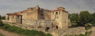 Крепостные стены Баба Вида имели девять 