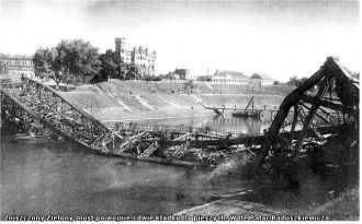Зеленый мост, взорванный в 1944 году.