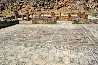 Город представляет собой кельтское посел