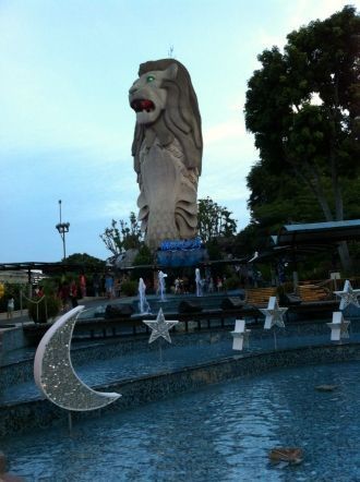 Название «Мерлайон» составлено из двух а