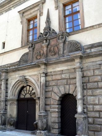 Говорят, в начале XVII века новые хозяев