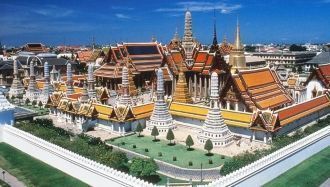 Дворцовые постройки Таиланда являются на