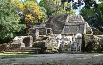 Например, интересно посетить Храм Маски,