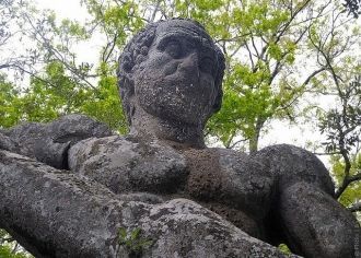 В 1560 году в жизни Орсини происходит тр