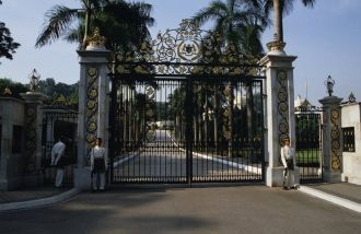 Дворец был построен в 1928 году.