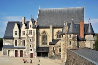 Примерно в середине прошлого столетия, в