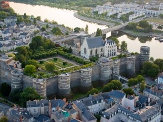 Если посмотреть на замок Анжер во Франци