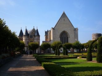 Прошло чуть больше века и владельцем зам