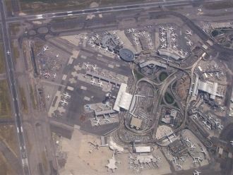 Аэропортом пользуется более 90 авиакомпа