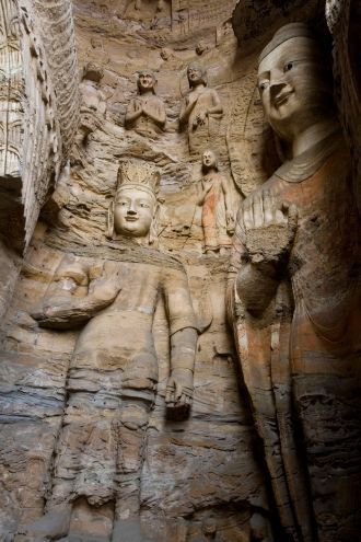 Фигуры выгладят, словно живые.