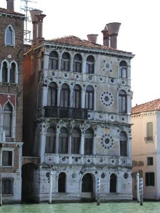 В XIX веке семья Барбариго, наконец, про