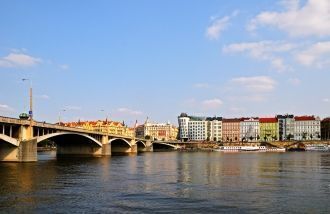 В 1158 году был построен Юдитин мост, пр