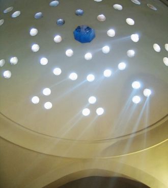 Потолок в банях.