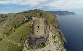 В середине XIX века под ее стенами разве