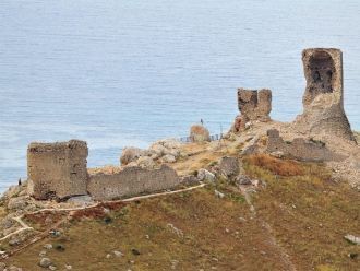 Крепость Чембало