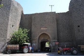 Одни из ныне сохранившихся ворот крепост