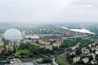 Глобен-Арена в окружающем пейзаже города