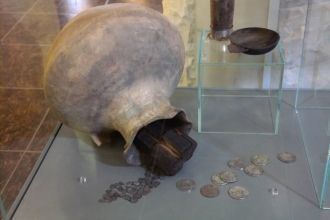 Клад-гигант, найденный в 1996 г. на терр