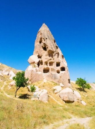 Горы и скалы в окрестностях Гёреме отлич