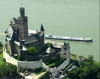 Первоначально замок Марксбург использова