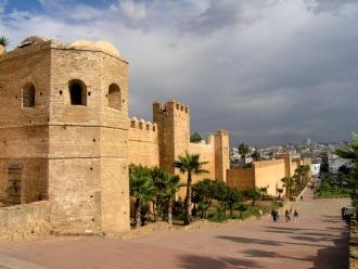 В середине XVII века власть перешла к ма