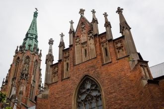 Самый большой колокол (диаметром 0,97м) 