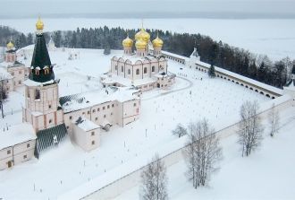 В 1655 году в монастырь полностью пересе