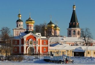 Монастырь, находившийся в аварийном сост