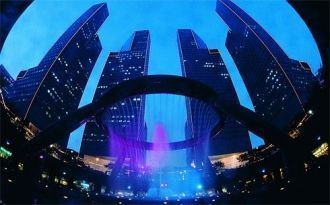 Фонтан расположился в нескольких минутах