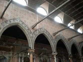 За 1-ые 250 лет собственной истории церк