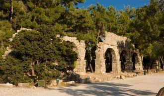 Когда-то здесь родился известный трагиче