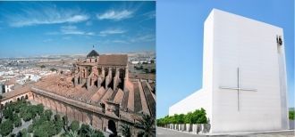 Здание приходского центра и церкви стоит