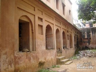 Мечеть Хана Мохаммада Мридха - платформа