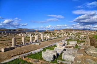 На острове Делос греки строят храмы, пос