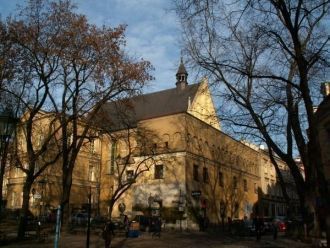 В 1998 году церковь была возвращена грек