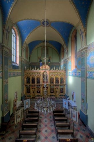 Иконостас был разобран и передан в запас