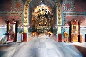 Вод харама на алтарь.