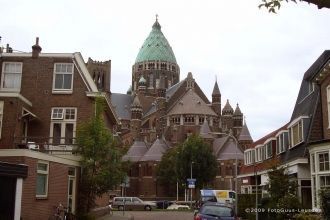 Сегодня церковь Синт-Баво по праву счита