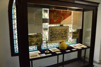 В ее помещениях размещены экспонаты, илл