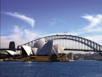 Вид на мост Харбор Бридж и на Сиднейскую