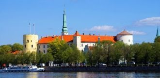 Памятник Средневековью, неделимая часть 