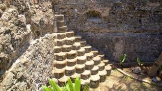 Спустя полтора года были готовы фасад, г