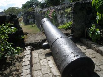 Укрепления форта носили названия Ла Конс