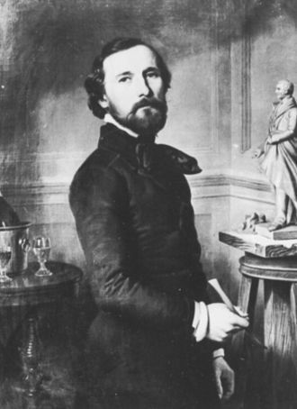 В оформлении дворца участвовал скульптор