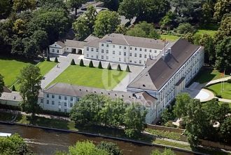 Дворец Бельвю в Западном Берлине стал ре