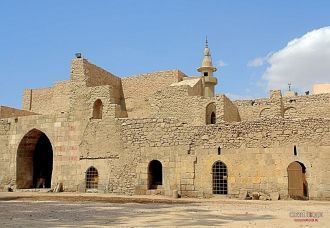 В настоящее время замок активно восстана