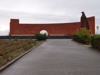 Памятник находится на том самом месте, г