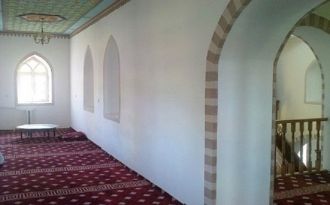 Трехмерный молитвенный зал с притвором и