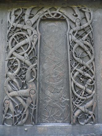 Резные панели церкви, сохранившиеся с 10